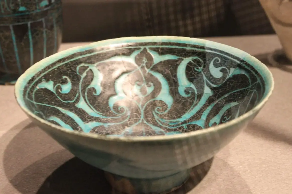 Engode Engobes: What they Are, and Why they should Matter - Spinning Pots