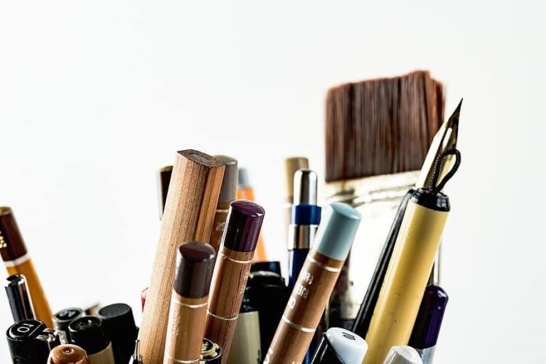 The Best Paint for Clay Pottery Spinning Pots