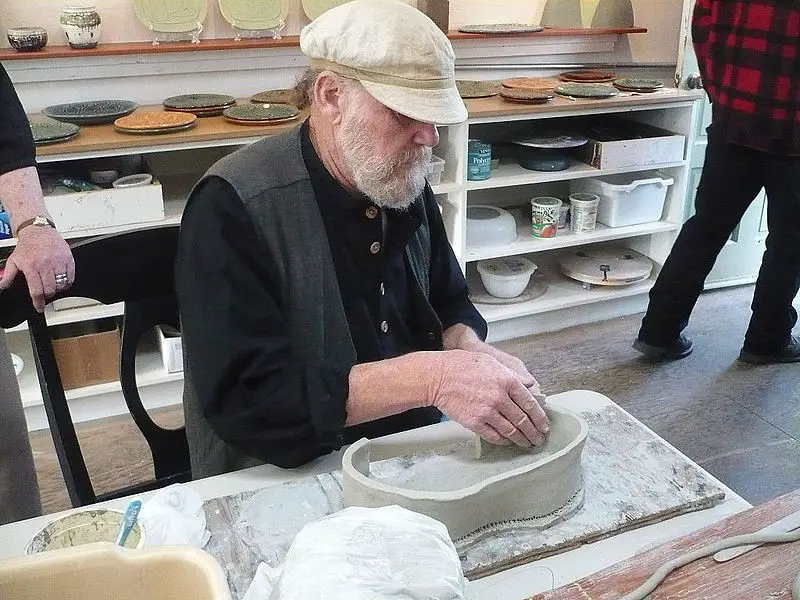 Pottery has no wheels