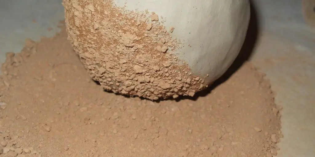 What is Ball Clay? Spinning Pots