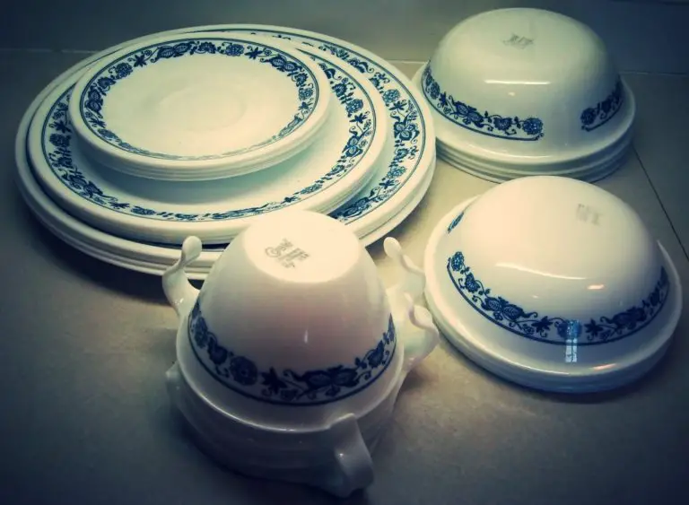 Can Pottery Go in the Microwave? The Truth Here! Spinning Pots