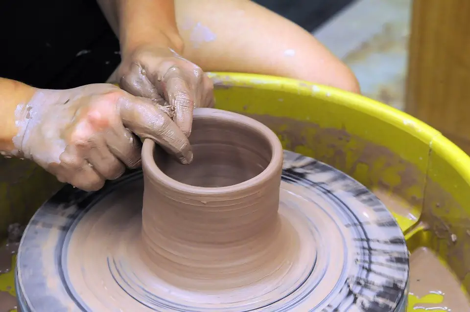 Is Pottery Clay Toxic? Spinning Pots