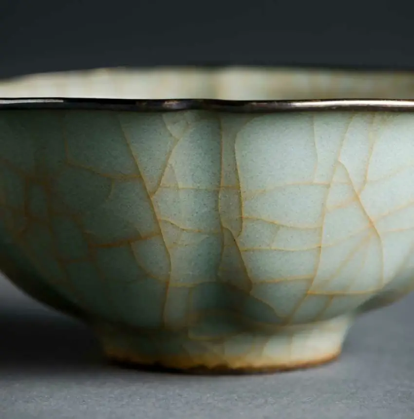 one-of-the-best-crackle-glaze-recipe-for-your-pottery-spinning-pots