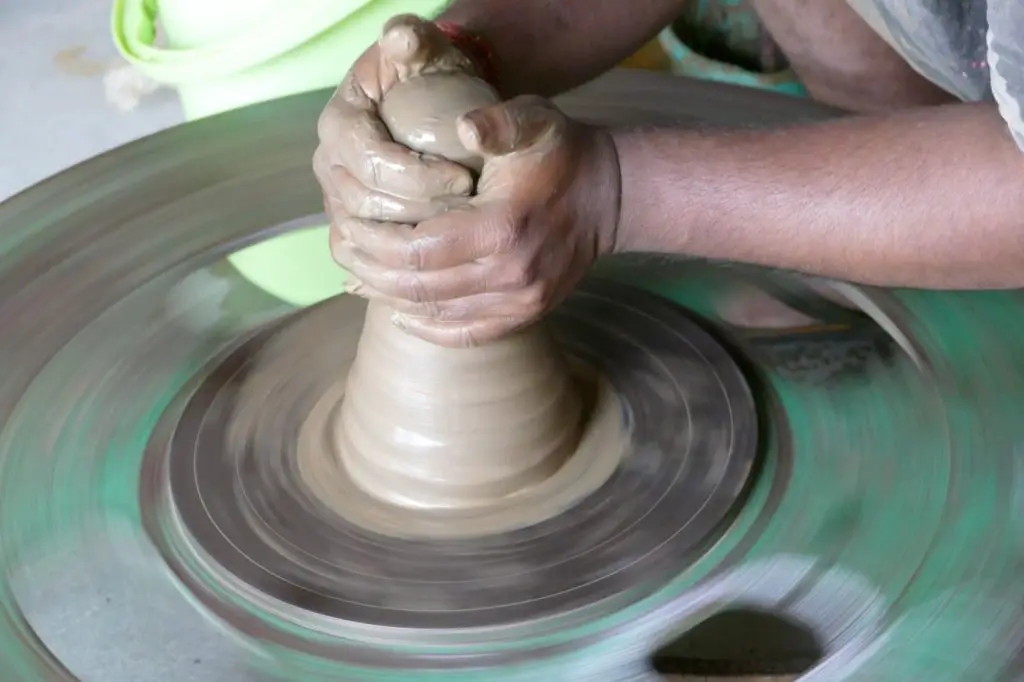 Can You Fix Off Center Pottery On The Wheel? Spinning Pots