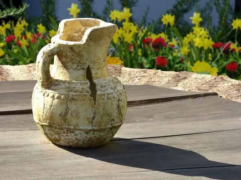 How Do You Prevent The Clay From Cracking In The Oven? Spinning Pots