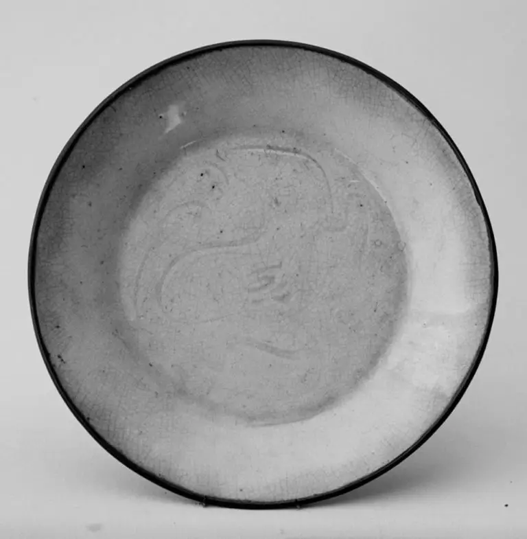 How to throw a plate on a pottery wheel? Spinning Pots