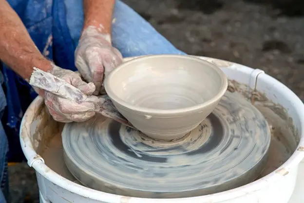 How Fast Should A Pottery Wheel Spin?