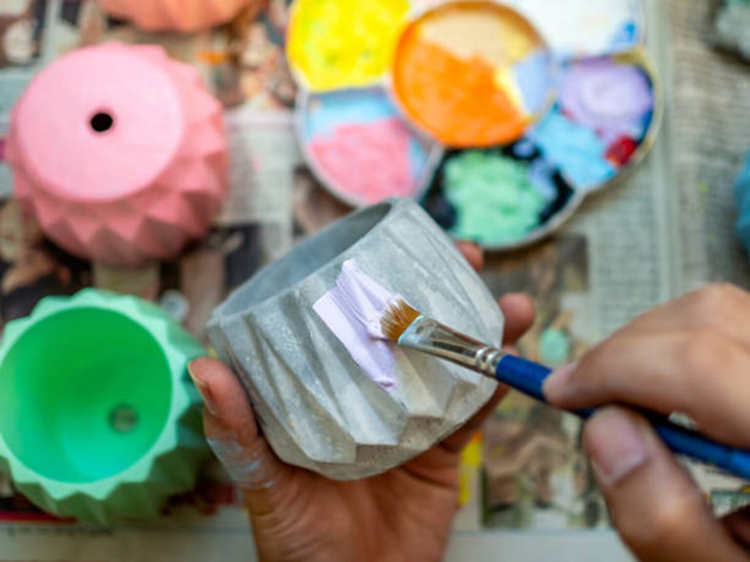 The Best Acrylic Paint For Pottery Crafting Spinning Pots