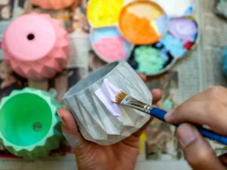 The Best Acrylic Paint For Pottery Crafting Spinning Pots