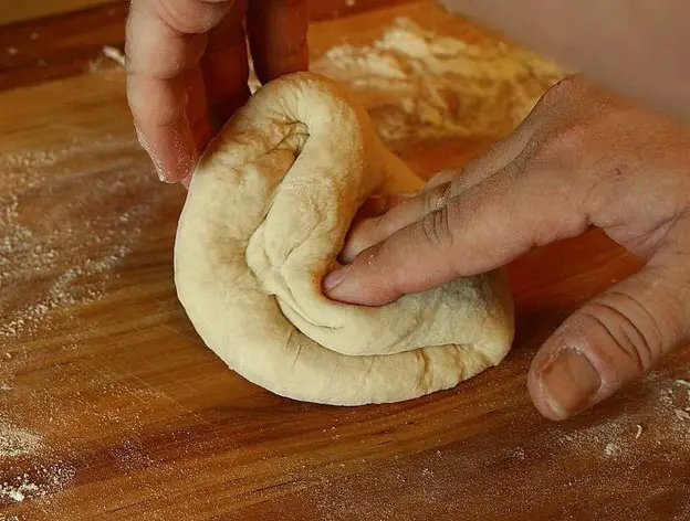 How To Make Pottery Clay With Flour Spinning Pots