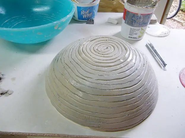 Coil Pottery Techniques: Mastering the Art of Building with Clay