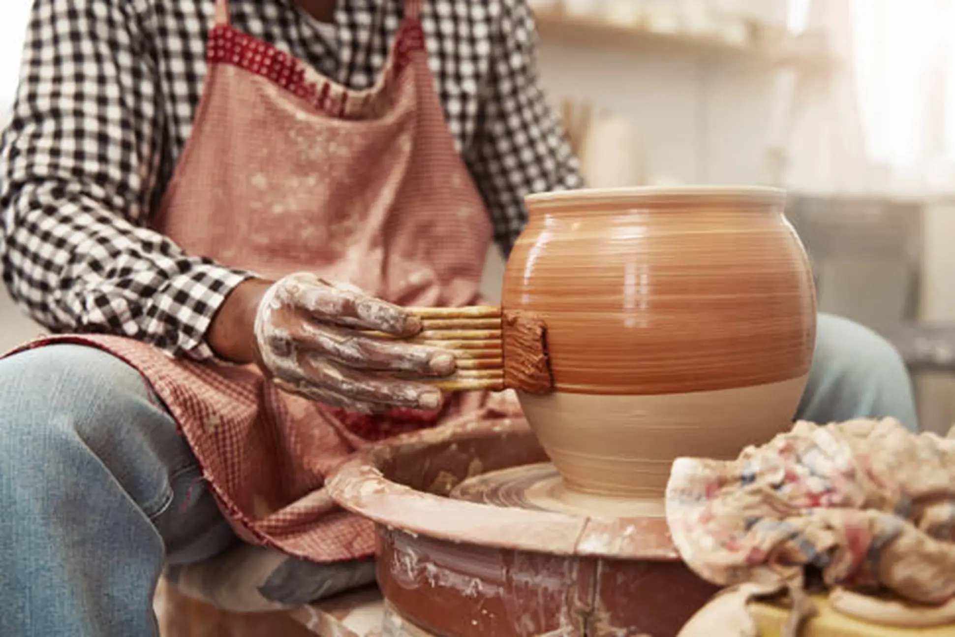 Glazing Magic: How to Achieve a Bubble-Free Finish on Your Pottery